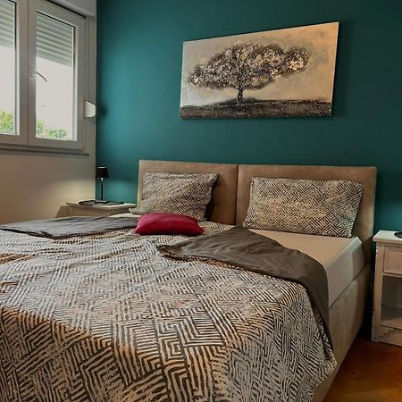 Apartman Monika Near The Beach Сплит Екстериор снимка